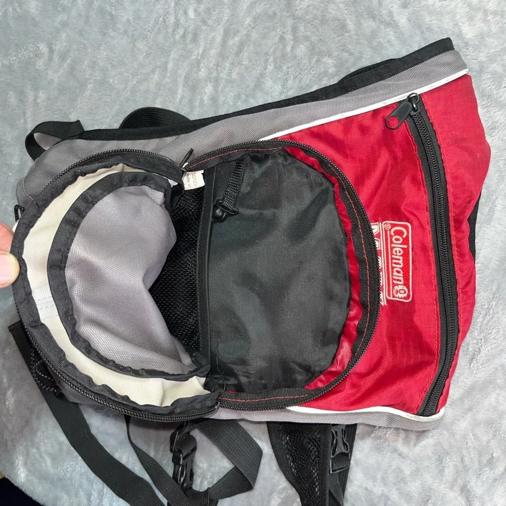 Coleman Nylon Daypack Backpack Red Small Light Adjustable Straps Hiking
